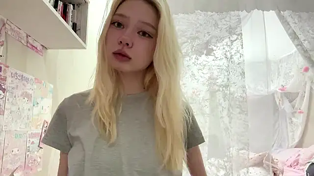LinaFloww online show from 07-06-26, 07:05