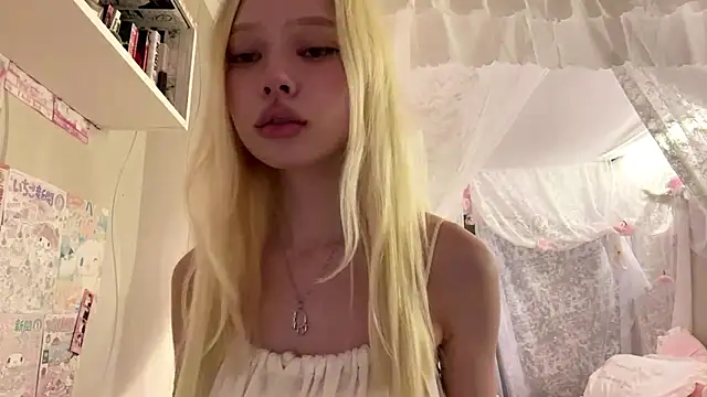 LinaFloww online show from 07-14-26, 07:08