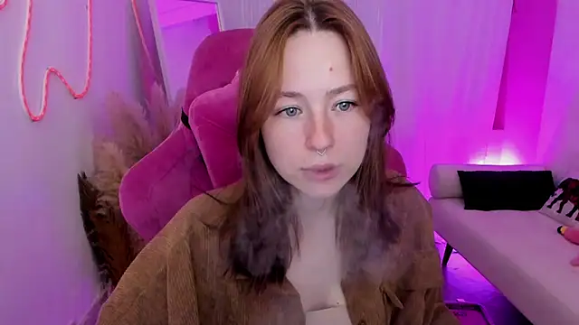 Snapshot of DamnWitchh chatting on 06-29-26, 08:31 DamnWitchh online show from 06-29-26, 08:31