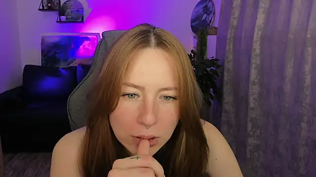 Snapshot of DamnWitchh chatting on 07-06-26, 03:03 DamnWitchh online show from 07-06-26, 03:03