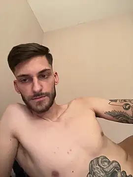 skinnytwink2008 online show from 07-10-26, 12:30