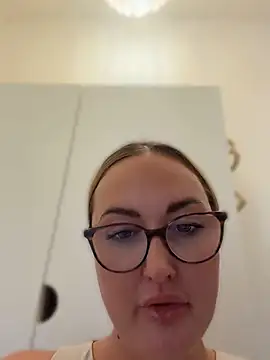 Crystal xox online show from 07-21-26, 10:06