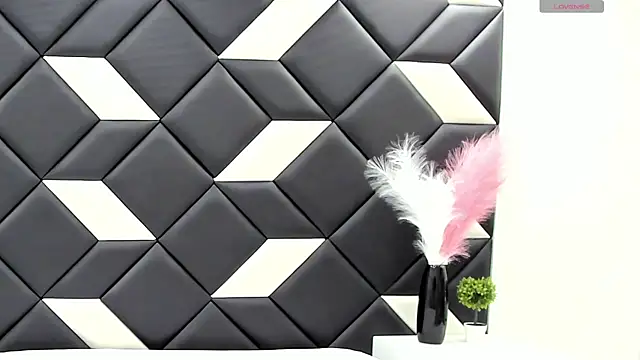 MilaSilverman online show from 07-17-26, 07:30