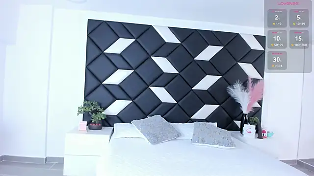 MilaSilverman online show from 07-24-26, 07:23