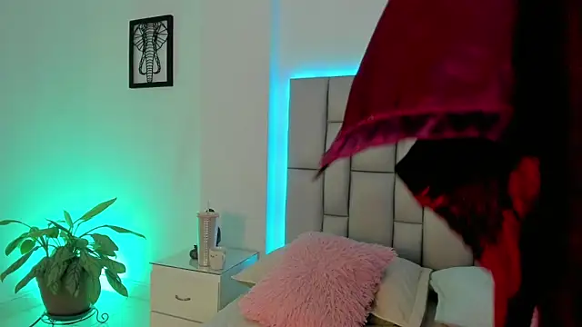 Geyn gomezz online show from 07-02-26, 03:23