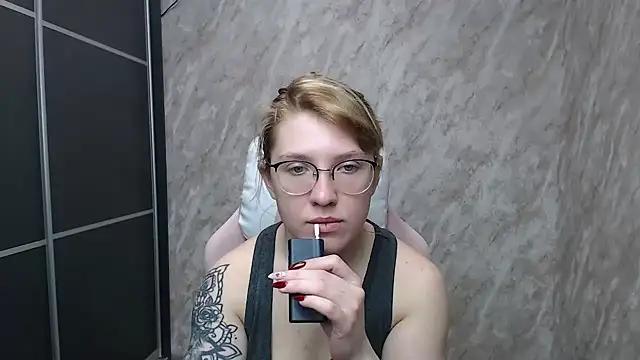 Snapshot of Reginasmilee chatting on 02-15-25, 12:11 Reginasmilee online show from 02-15-25, 12:11