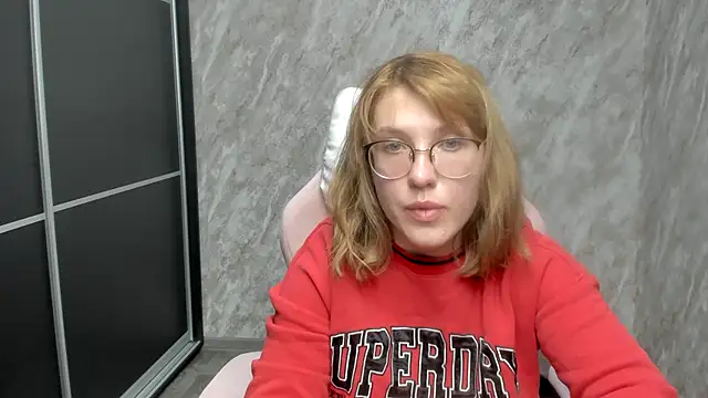 Snapshot of Reginasmilee chatting on 02-24-25, 02:58 Reginasmilee online show from 02-24-25, 02:58