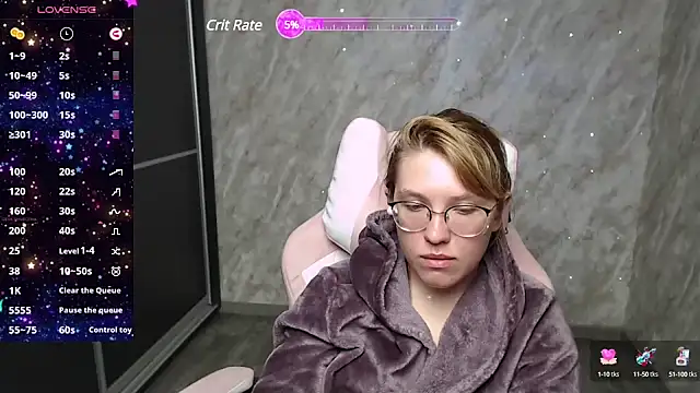 Snapshot of Reginasmilee chatting on 03-20-25, 06:52 Reginasmilee online show from 03-20-25, 06:52