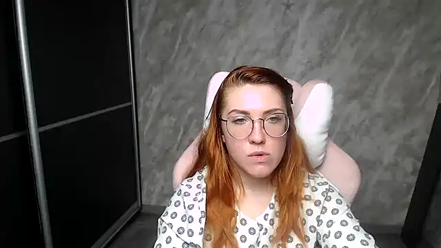 Reginasmilee online show from 02-15-26, 07:51