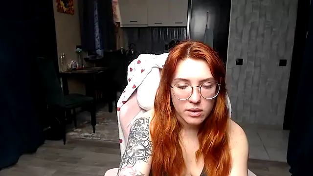 Reginasmilee online show from 03-25-26, 04:29