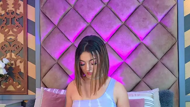 EmilyDufour online show from 07-18-26, 05:17