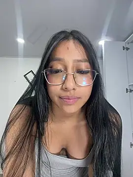 Bella hart online show from 07-09-26, 04:05