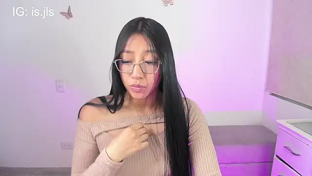 Bella hart online show from 07-29-26, 11:19