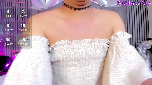 Naomi Dark  online show from 07-14-26, 10:21