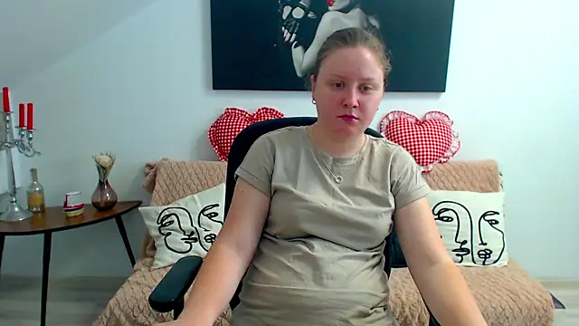 Snapshot of IrenneBates chatting on 07-03-26, 07:37 IrenneBates online show from 07-03-26, 07:37
