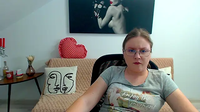 Snapshot of IrenneBates chatting on 07-14-26, 10:21 IrenneBates online show from 07-14-26, 10:21