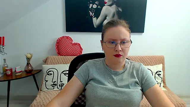 Snapshot of IrenneBates chatting on 07-15-26, 07:35 IrenneBates online show from 07-15-26, 07:35