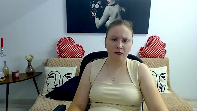 Snapshot of IrenneBates chatting on 07-20-26, 07:00 IrenneBates online show from 07-20-26, 07:00