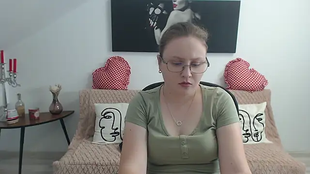 Snapshot of IrenneBates chatting on 07-27-26, 10:33 IrenneBates online show from 07-27-26, 10:33