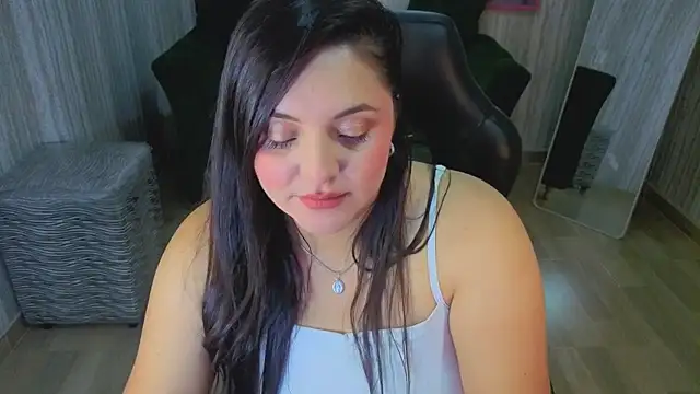 anthonella stone t online show from 07-04-26, 12:33