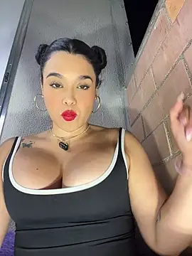 Miss-lyra online show from 07-15-26, 02:06