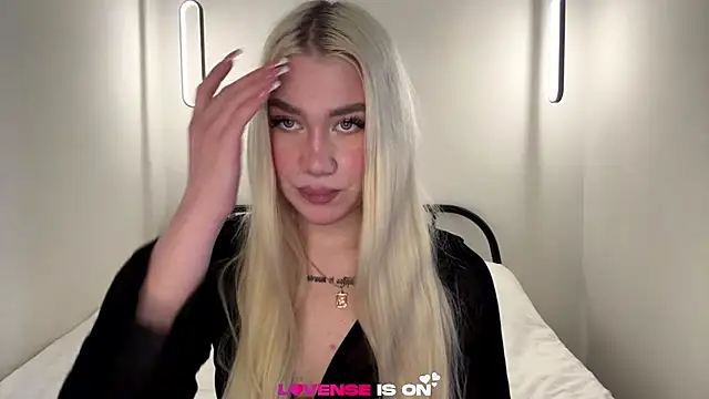 Katie Glow online show from 07-20-26, 06:17