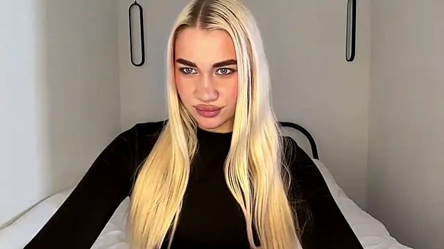 Katie Glow online show from 07-28-26, 05:25
