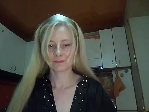 Vexieeka online show from 07-24-26, 06:50