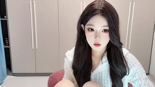 QOiio online show from 07-12-26, 02:02