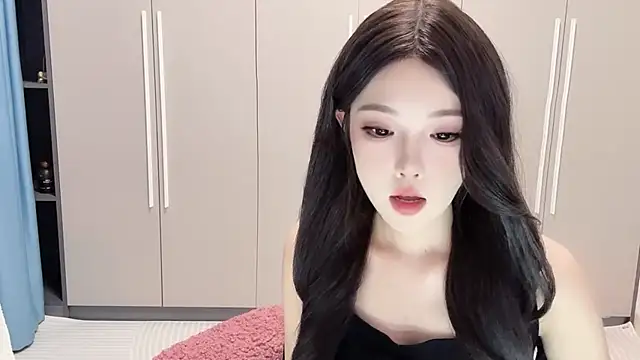 QOiio online show from 07-15-26, 04:07