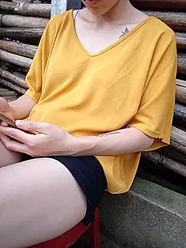 MiuMiu-Babyy online show from 07-08-26, 10:31