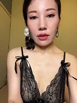 xiaotaotutu103 online show from 07-17-26, 10:55