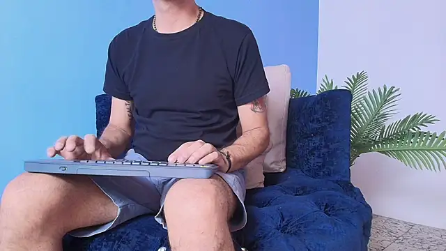 pigbananax online show from 07-28-26, 08:34