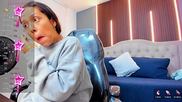 Mikaela petite18 online show from 07-23-26, 01:42