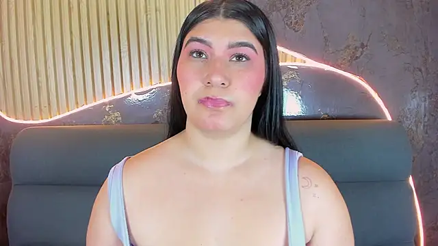 lexarouxx  online show from 07-15-26, 12:21