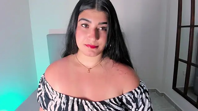 lexarouxx  online show from 07-24-26, 12:25