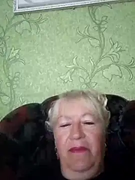 EmmaSwan555 online show from 07-05-26, 10:33