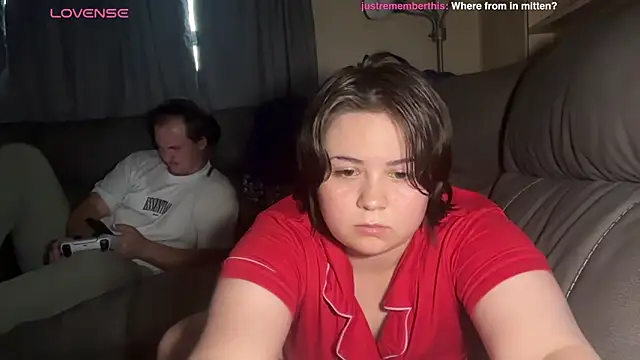 Snapshot of BugsAndDazey chatting on 06-30-26, 01:17 BugsAndDazey online show from 06-30-26, 01:17