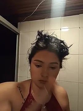 michellee444 online show from 07-08-26, 04:50