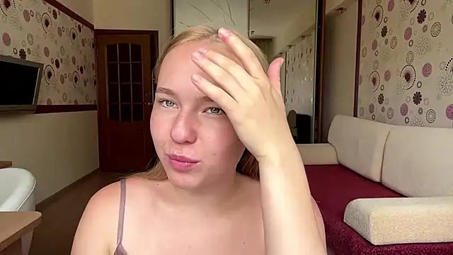 AmeliaOakheart online show from 07-14-26, 09:58
