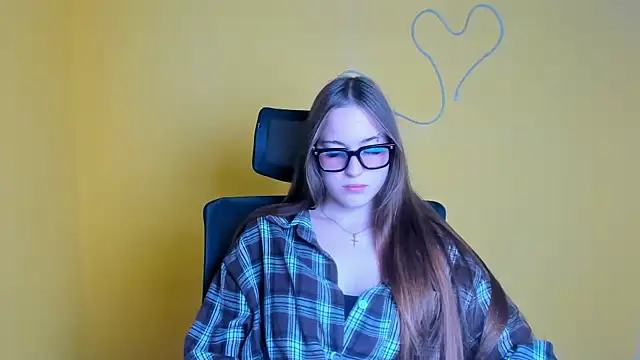 Holly Mooon  online show from 07-15-26, 11:15