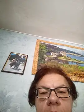 Olena72531 online show from 07-10-26, 06:28