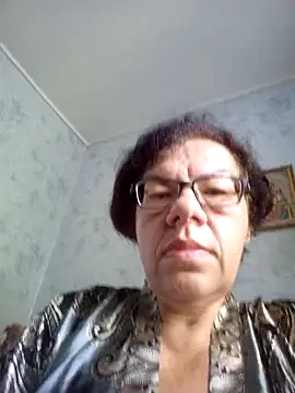 Olena72531 online show from 07-23-26, 06:33