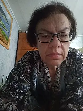 Olena72531 online show from 07-27-26, 06:31