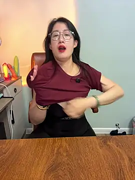 weiwei103 online show from 06-29-26, 01:33