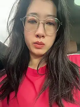 weiwei103 online show from 07-18-26, 06:06