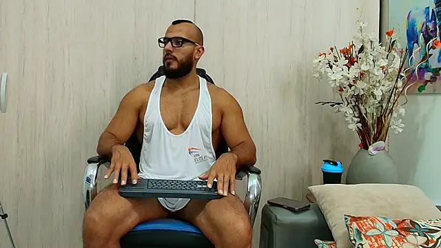 karymmusclet777 online show from 07-02-26, 01:39