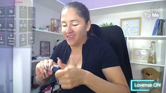 chantal adams0 online show from 07-08-26, 01:04