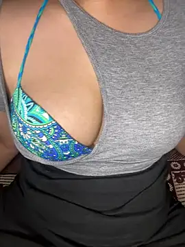 Snapshot of urs_sexy_sara chatting on 07-28-26, 07:39 urs sexy sara online show from 07-28-26, 07:39
