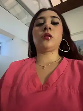 Nahomy benet online show from 07-20-26, 11:45
